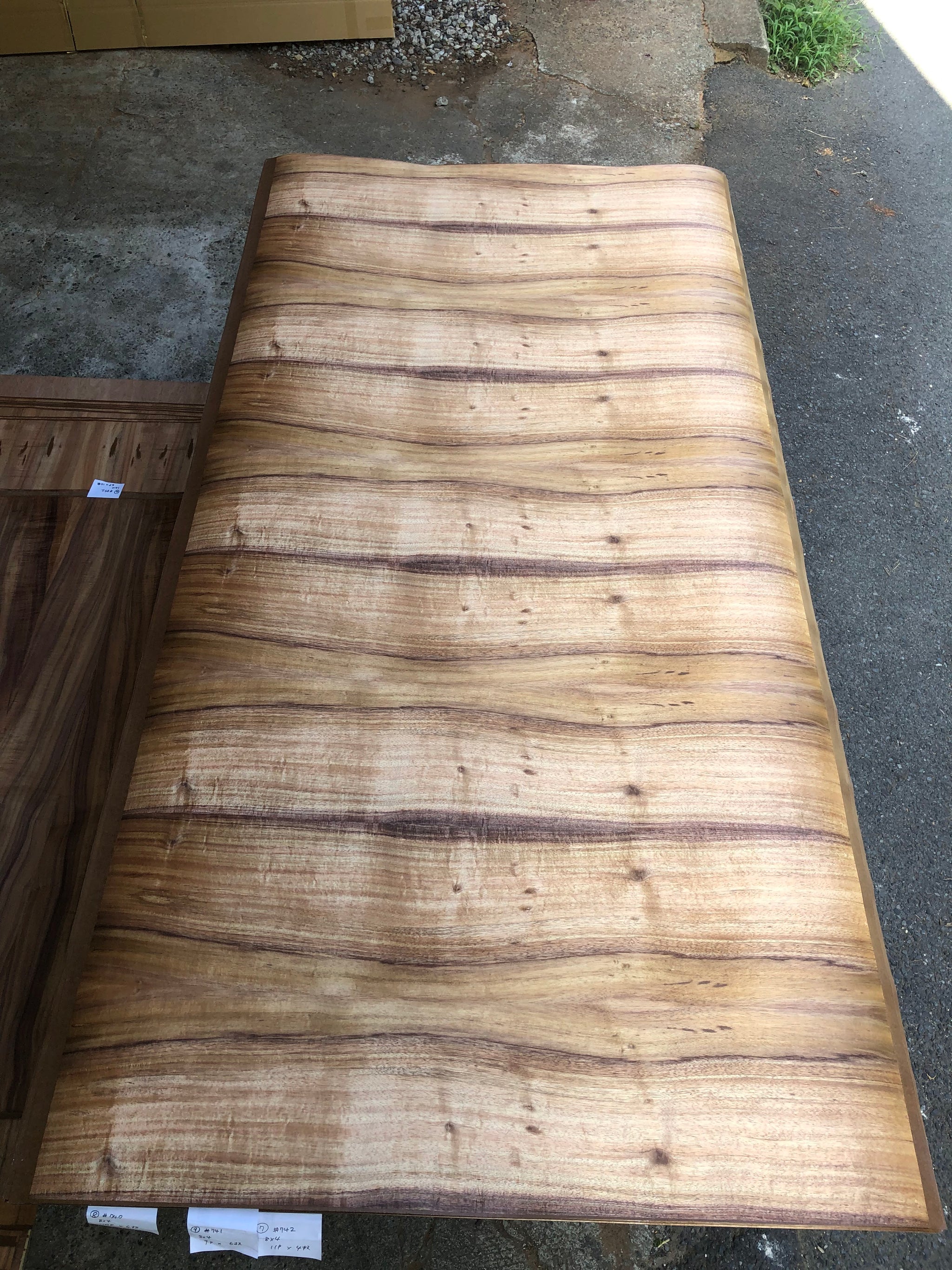 Hawaiian Koa | Koa Guitar & Koa Ukulele | Koa Veneer & Koa Lumber